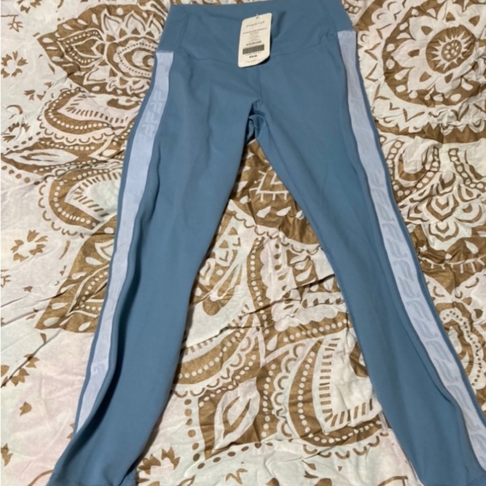 Beautiful fabletics leggings size M light blue